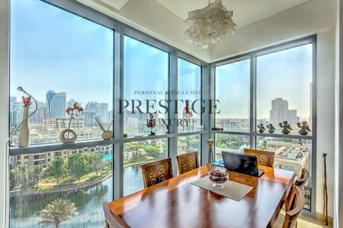 Picture of Apartment For Sale in The Views, Dubai, United Arab Emirates