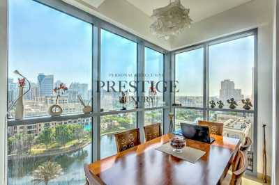 Apartment For Sale in The Views, United Arab Emirates