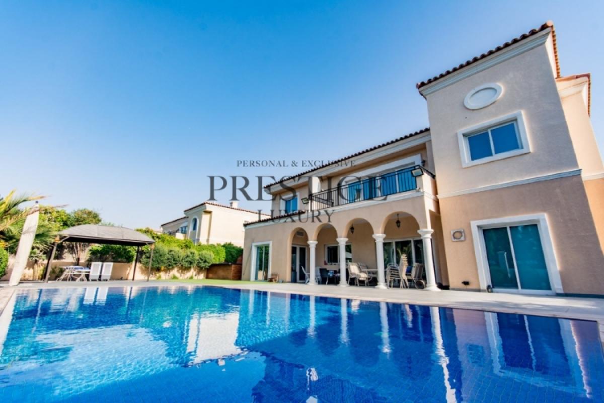 Picture of Villa For Sale in Greens, Dubai, United Arab Emirates