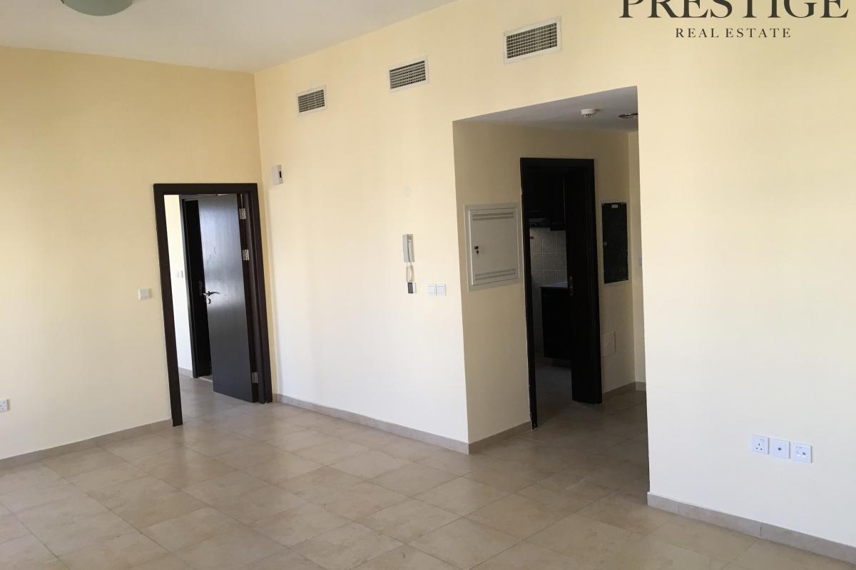 Picture of Apartment For Rent in Remraam, Dubai, United Arab Emirates