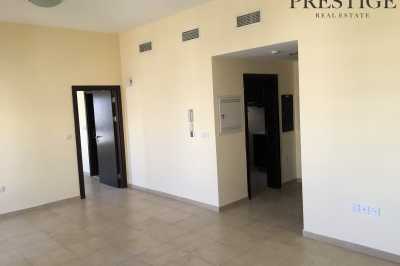Apartment For Rent in Remraam, United Arab Emirates