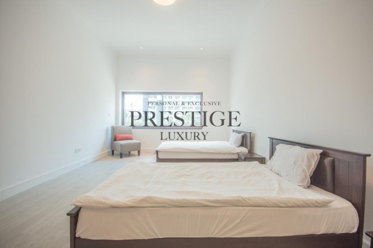 Picture of Apartment For Sale in The Palm Jumeirah, Dubai, United Arab Emirates