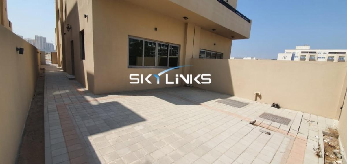 Picture of Villa For Rent in Jumeirah Village Circle (Jvc), Dubai, United Arab Emirates