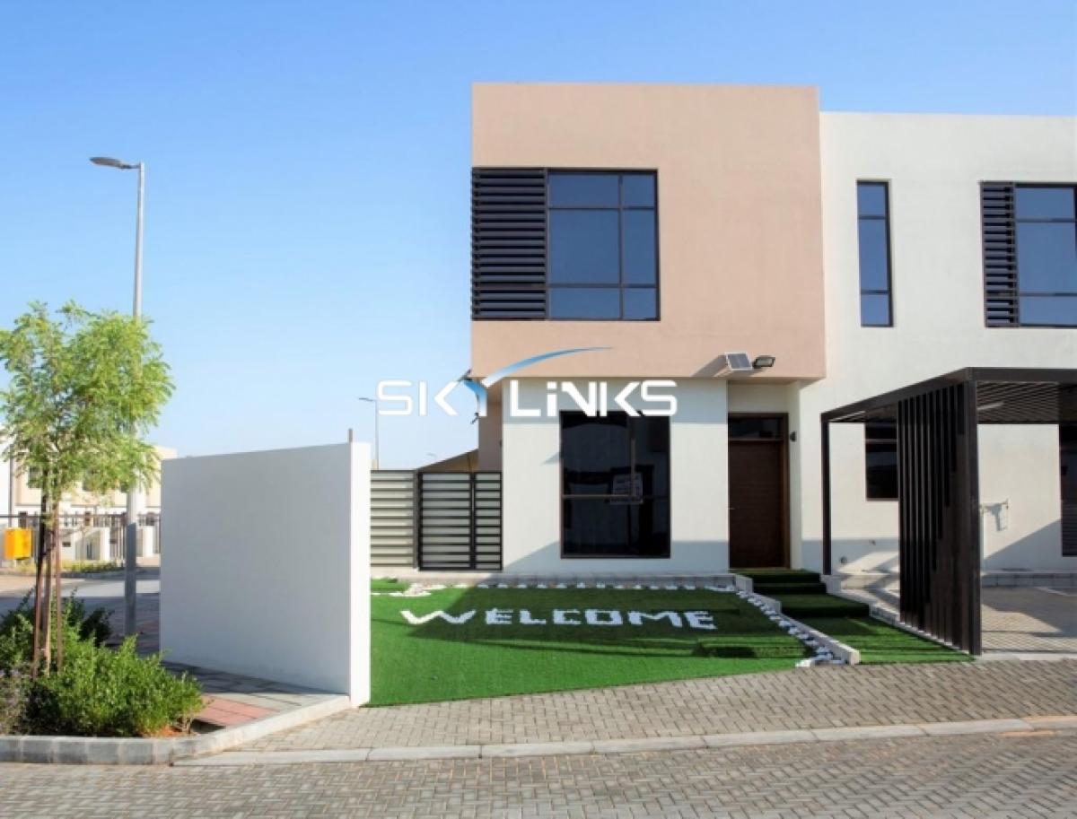 Picture of Villa For Sale in Al Suyoh, Sharjah, United Arab Emirates