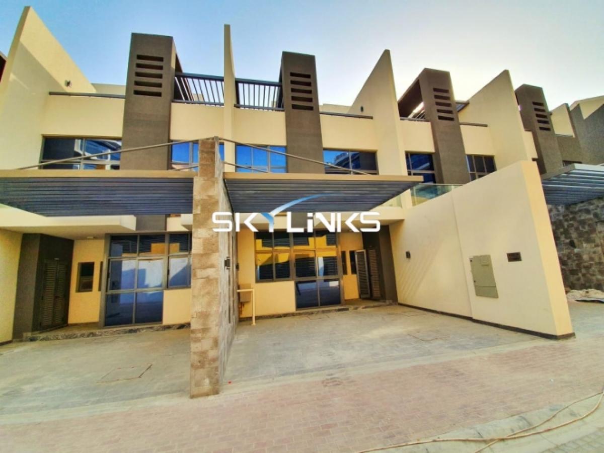 Picture of Villa For Rent in Jumeirah Village Circle (Jvc), Dubai, United Arab Emirates