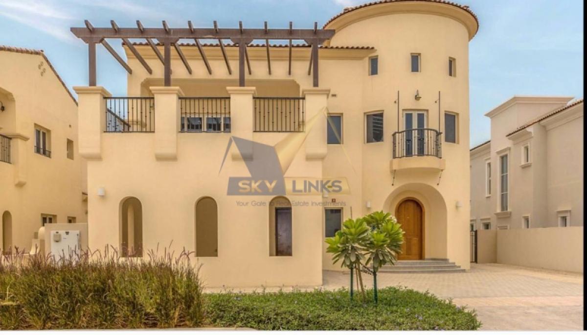 Picture of Villa For Sale in Jumeirah Golf Estates, Dubai, United Arab Emirates