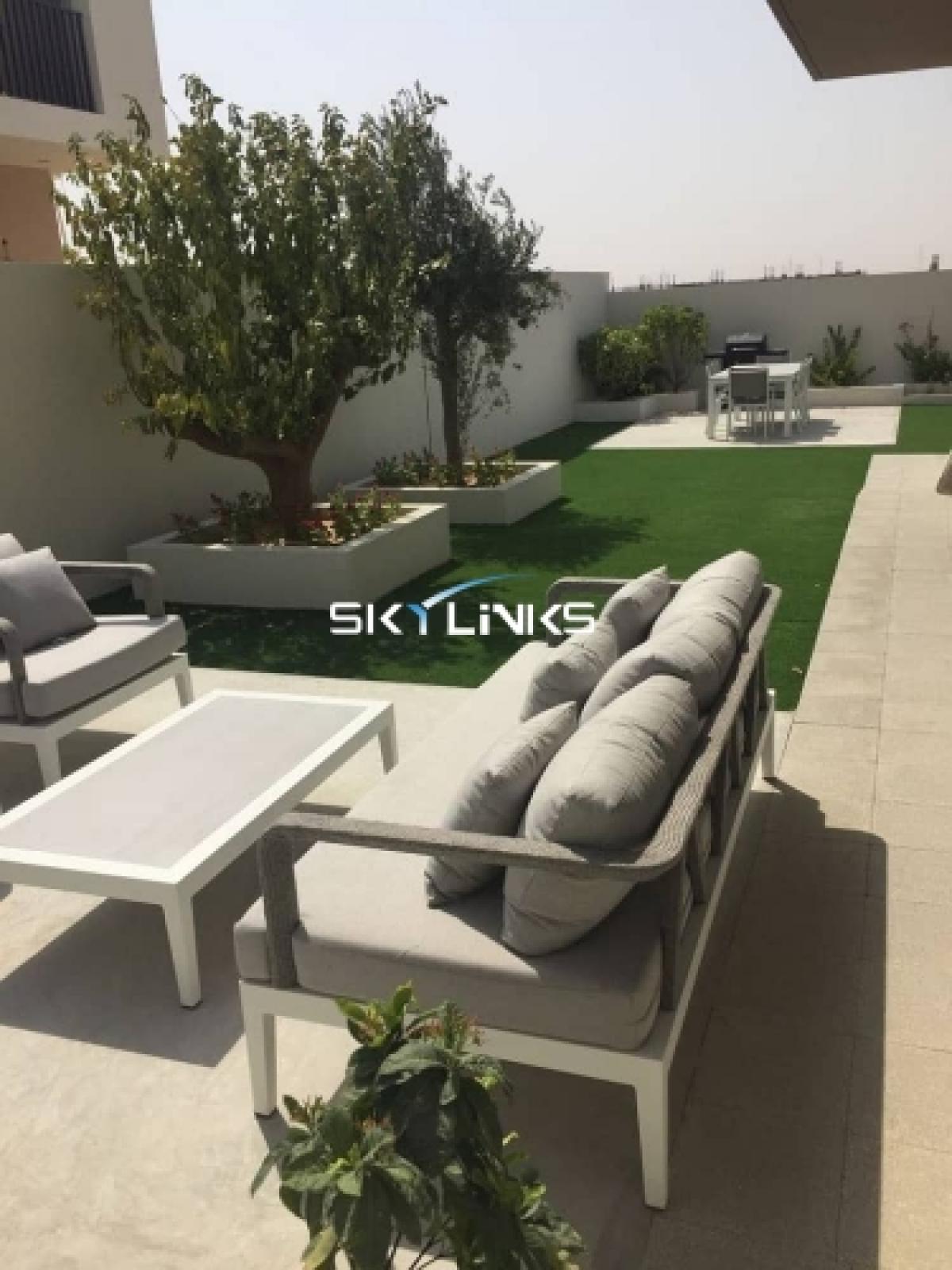 Picture of Villa For Sale in Al Suyoh, Sharjah, United Arab Emirates
