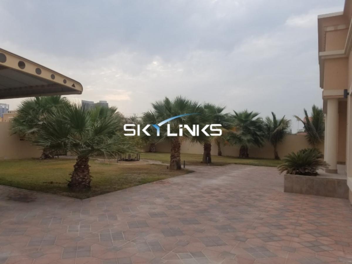 Picture of Villa For Rent in Al Barsha, Dubai, United Arab Emirates