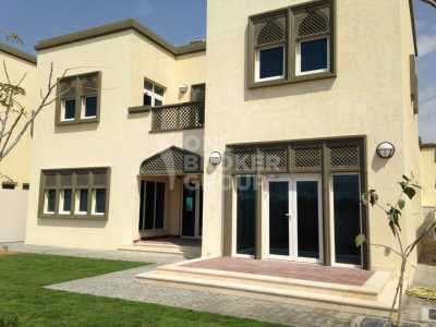 Villa For Sale in Jumeirah Park, United Arab Emirates