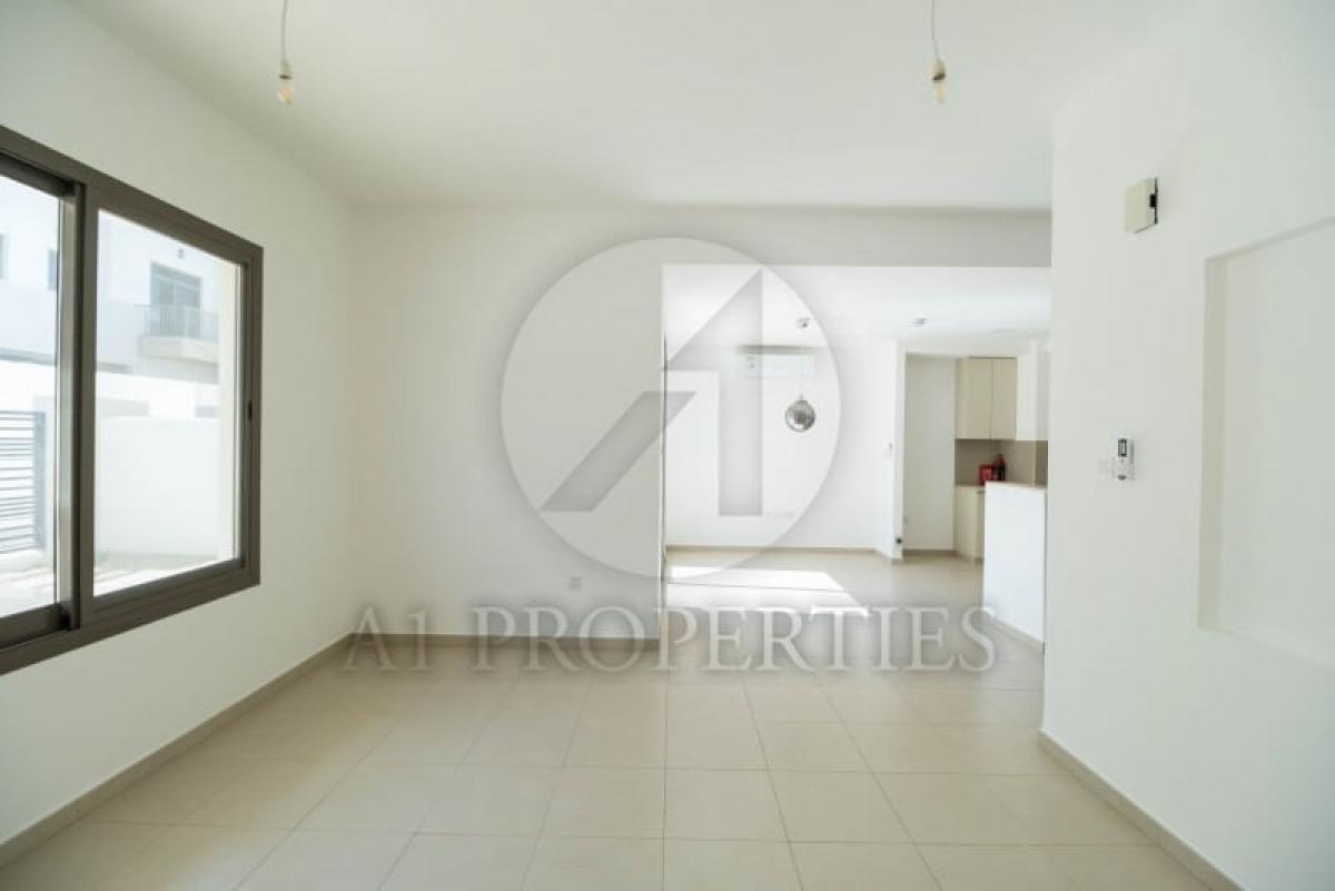 Picture of Home For Rent in Town Square, Dubai, United Arab Emirates