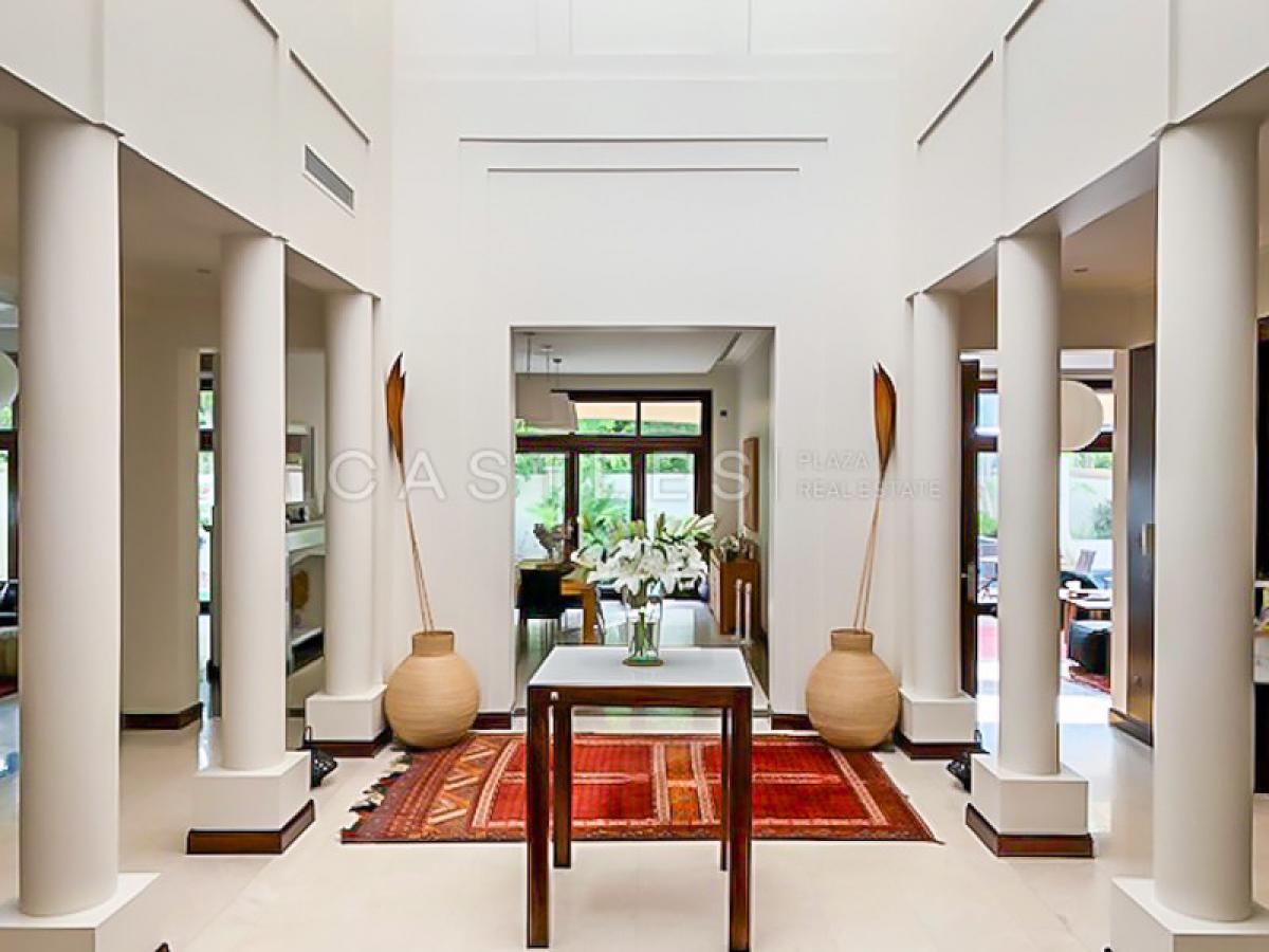 Picture of Villa For Sale in Al Barari, Dubai, United Arab Emirates