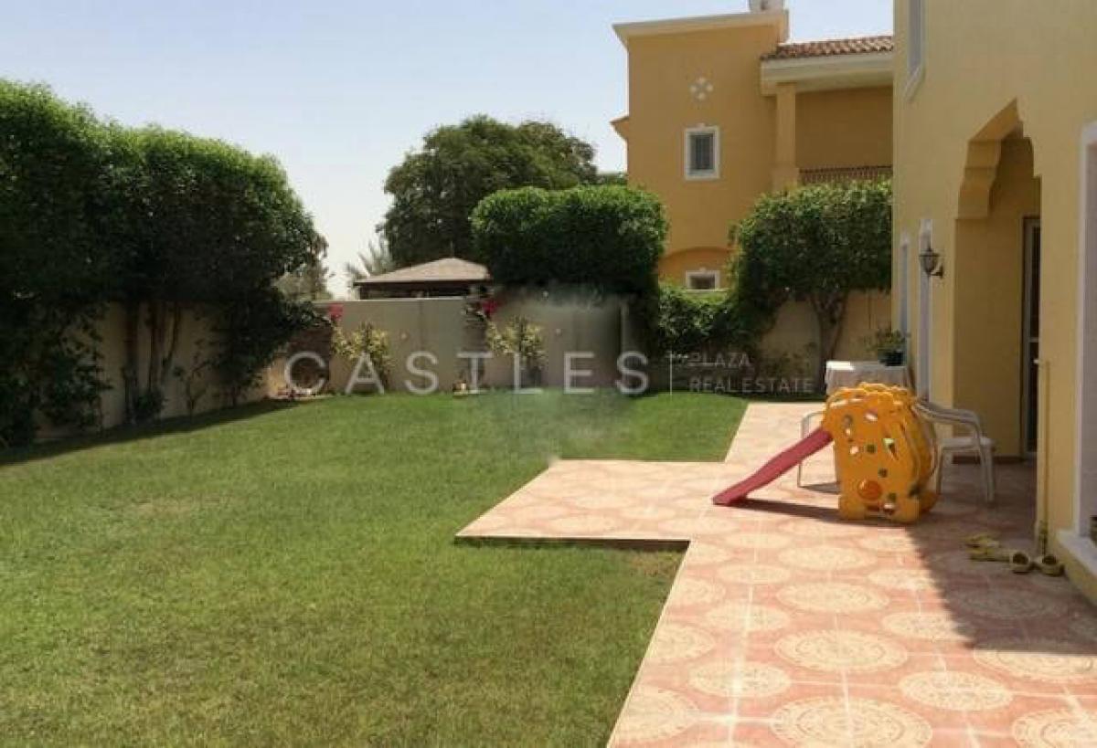 Mirador, Arabian Ranches, Dubai, United Arab Emirates Villas For Sale