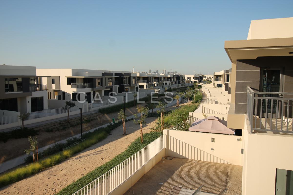 Picture of Villa For Sale in Dubai Hills Estate, Dubai, United Arab Emirates