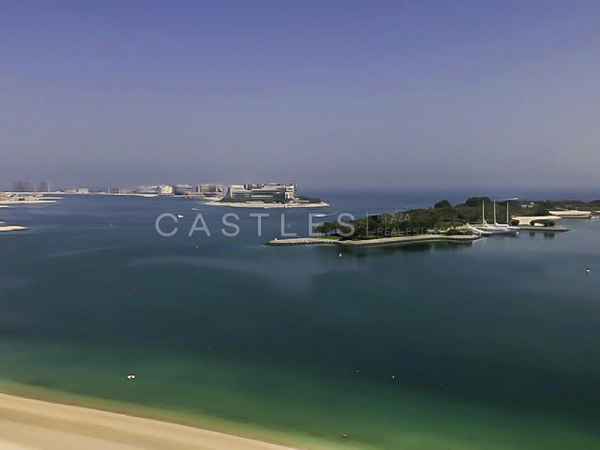 Picture of Apartment For Sale in The Palm Jumeirah, Dubai, United Arab Emirates
