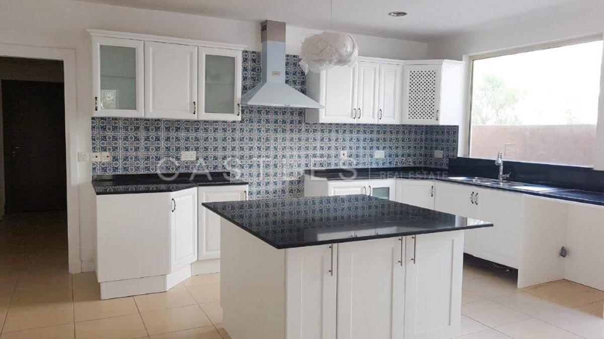 Picture of Villa For Sale in Arabian Ranches, Dubai, United Arab Emirates