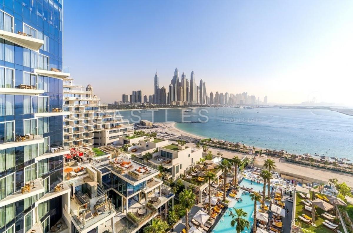 Picture of Apartment For Sale in The Palm Jumeirah, Dubai, United Arab Emirates