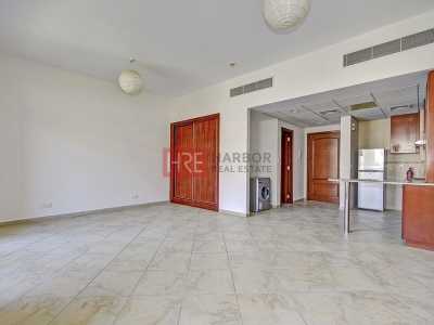 Apartment For Rent in Motor City, United Arab Emirates