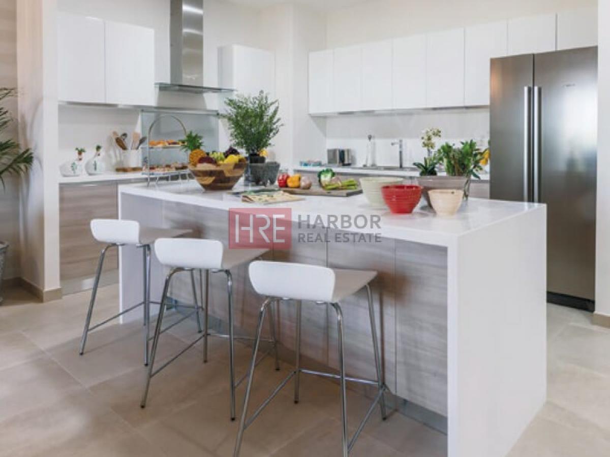 Picture of Apartment For Sale in Jumeirah Golf Estates, Dubai, United Arab Emirates