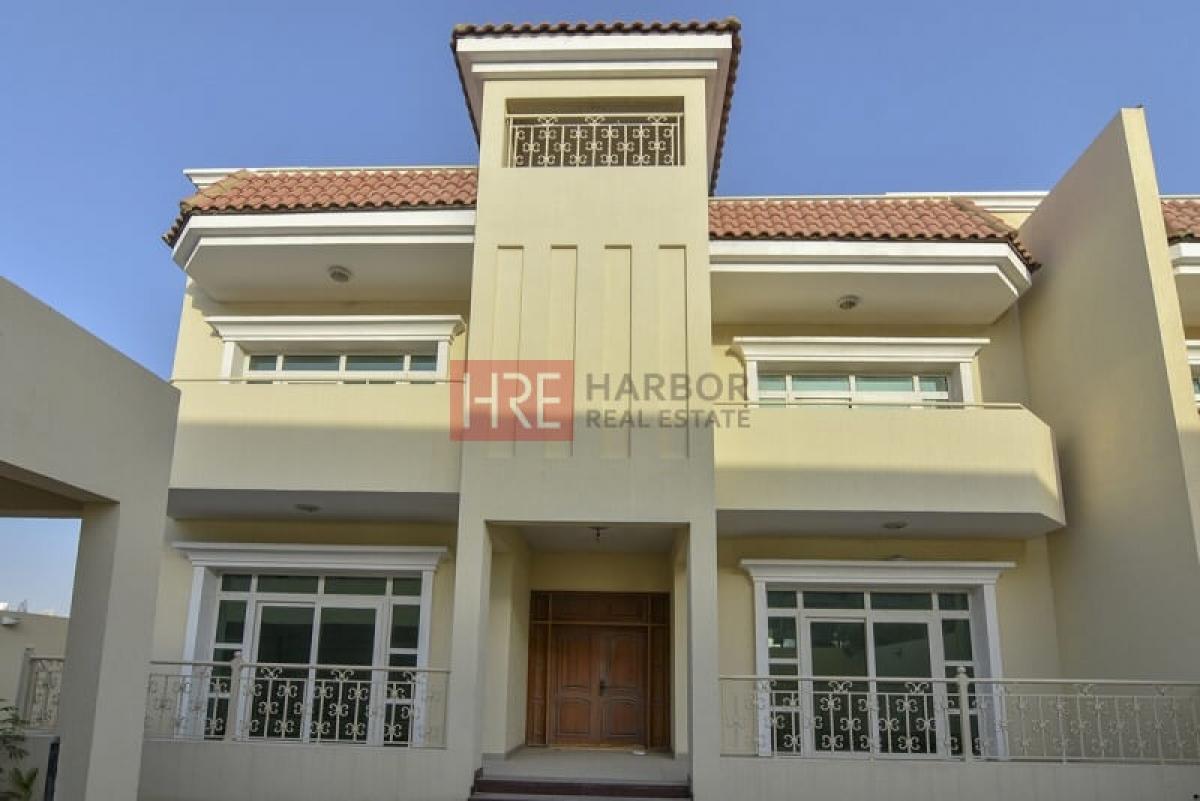 Picture of Villa For Rent in Jumeirah, Dubai, United Arab Emirates