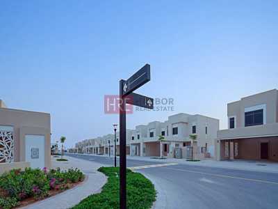 Home For Rent in Town Square, United Arab Emirates