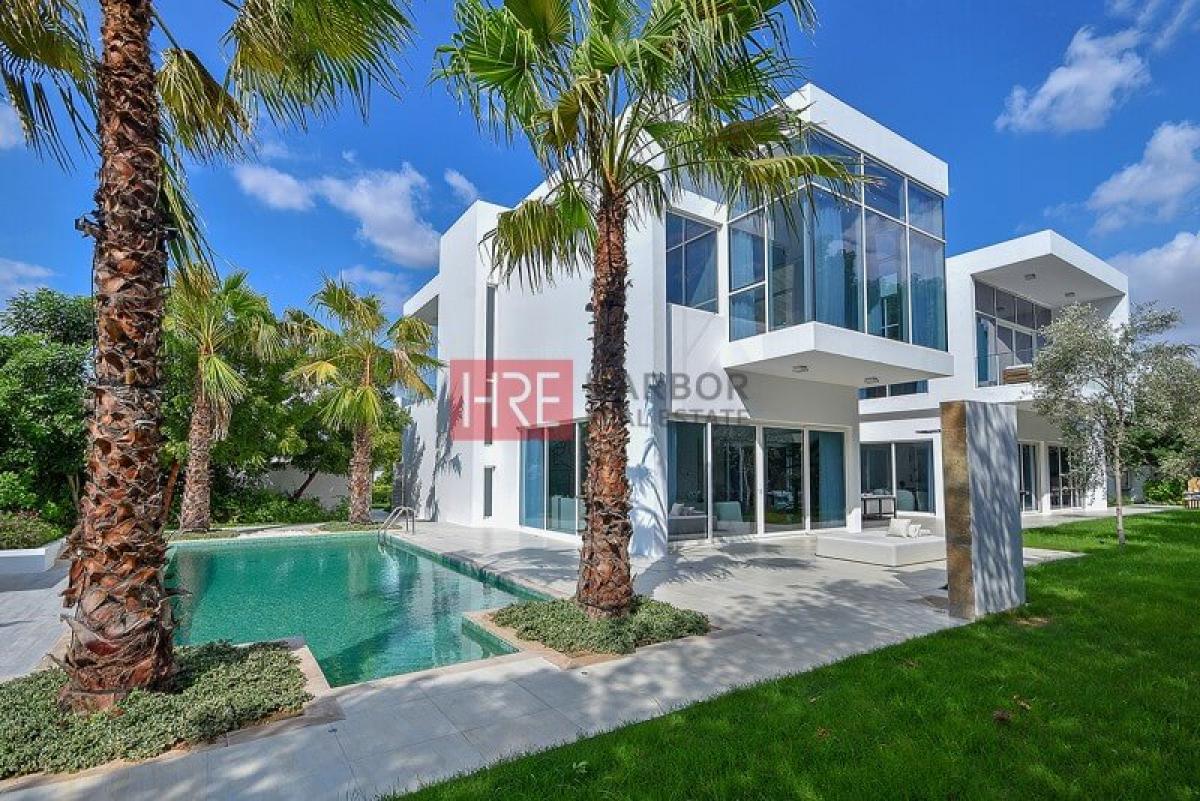 Picture of Villa For Sale in Al Barari, Dubai, United Arab Emirates