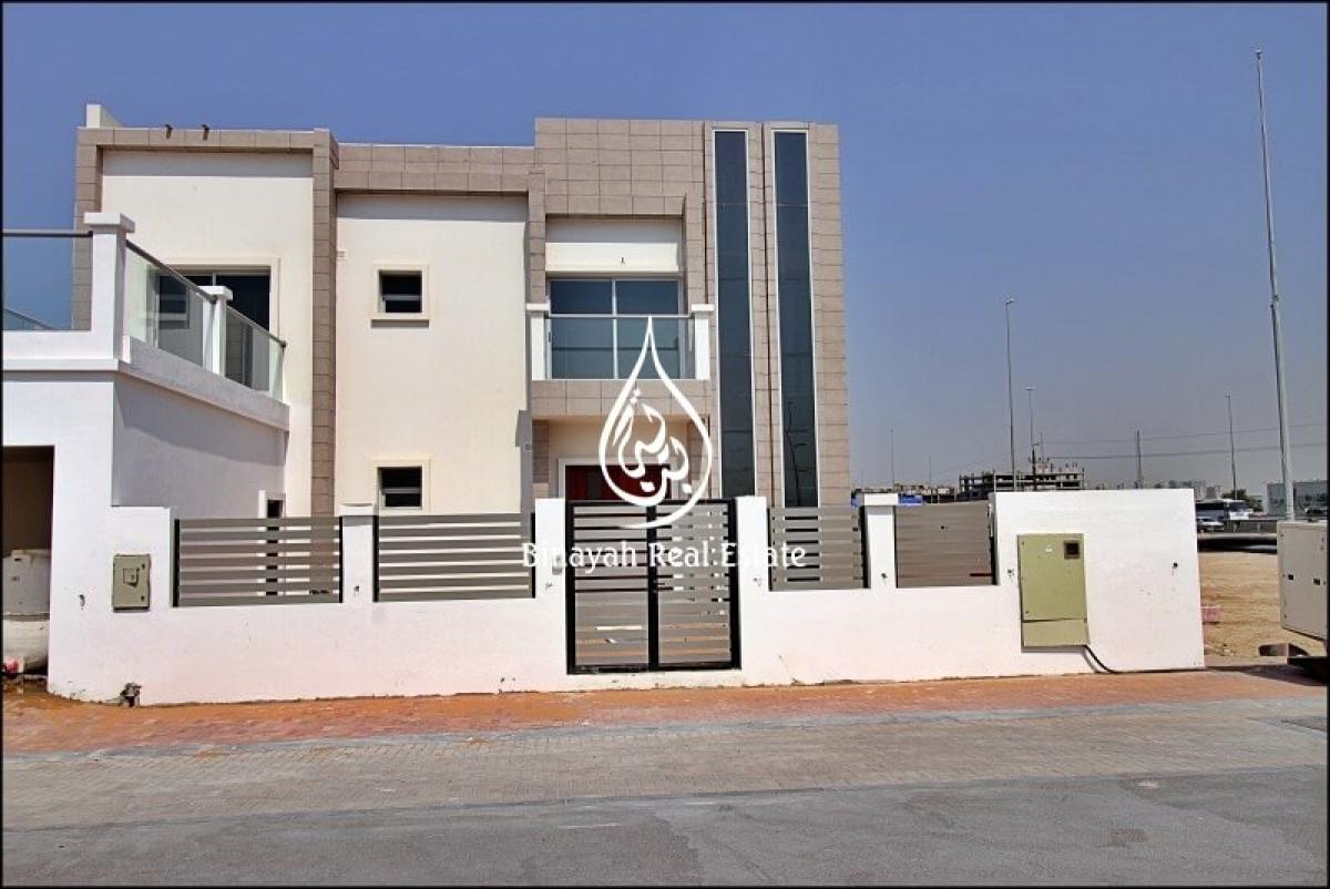 Picture of Villa For Sale in Jumeirah Village Triangle (Jvt), Dubai, United Arab Emirates