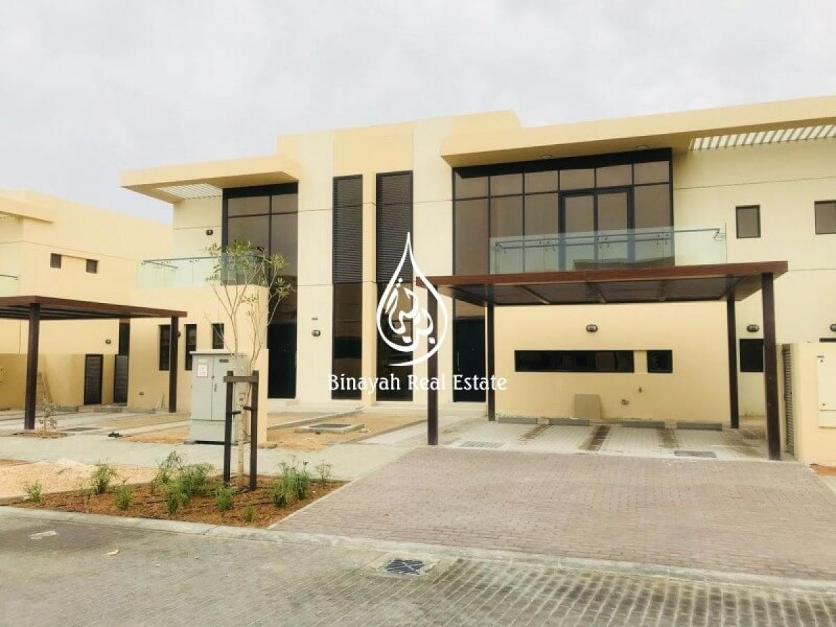 Picture of Villa For Sale in Damac Hills (Akoya By Damac), Dubai, United Arab Emirates