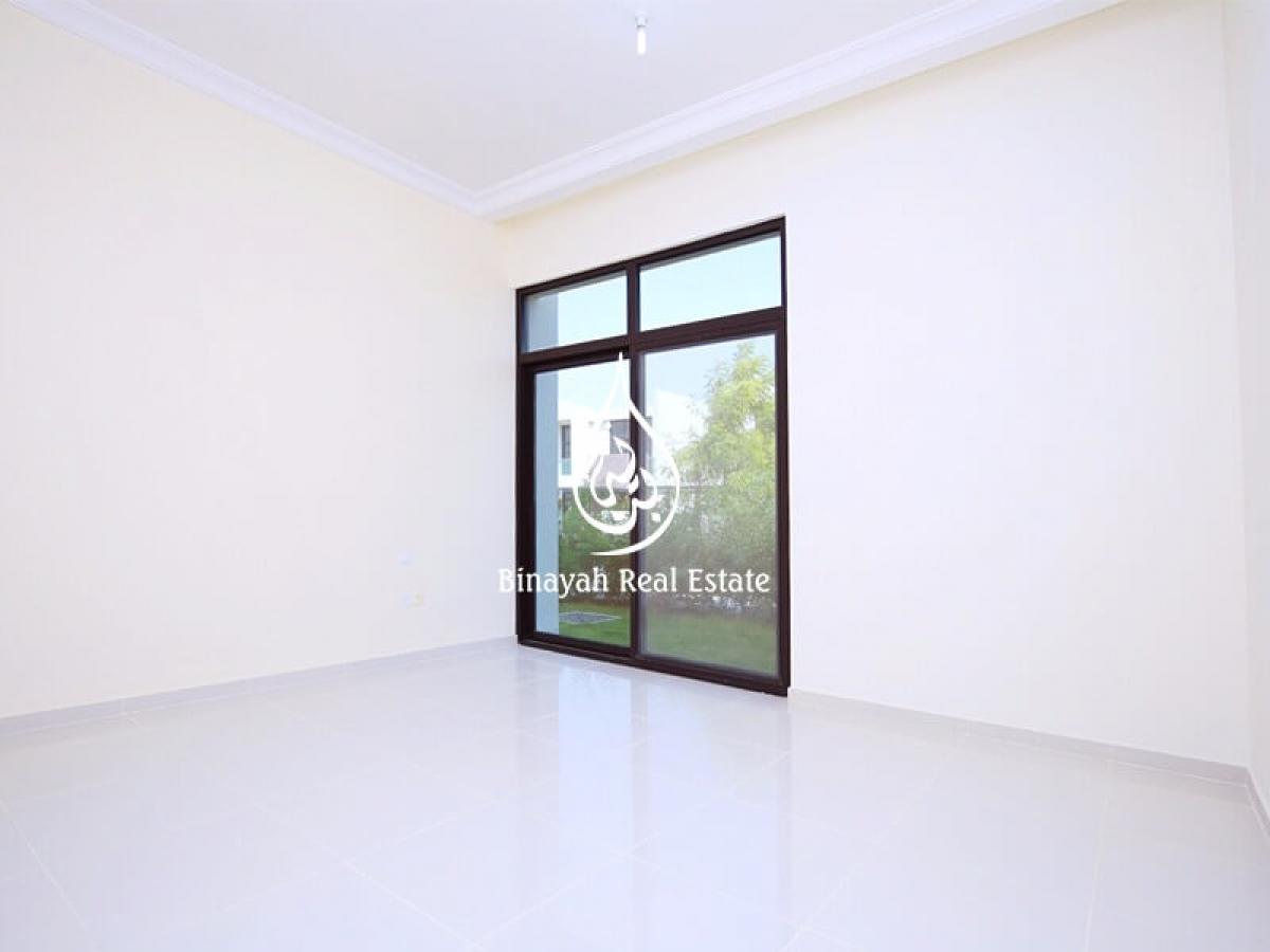 Picture of Villa For Sale in Damac Hills (Akoya By Damac), Dubai, United Arab Emirates