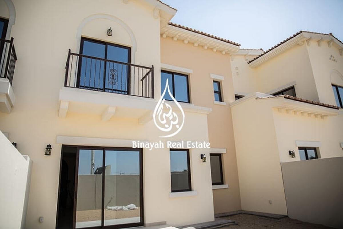 Picture of Villa For Sale in Reem, Dubai, United Arab Emirates