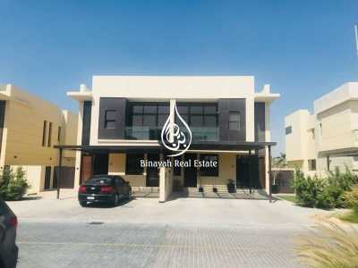 Villa For Sale in Damac Hills (Akoya By Damac), United Arab Emirates