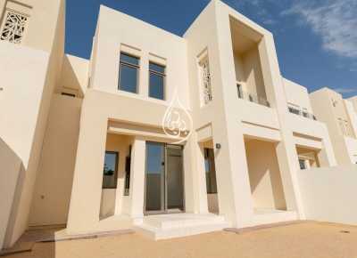 Villa For Sale in 