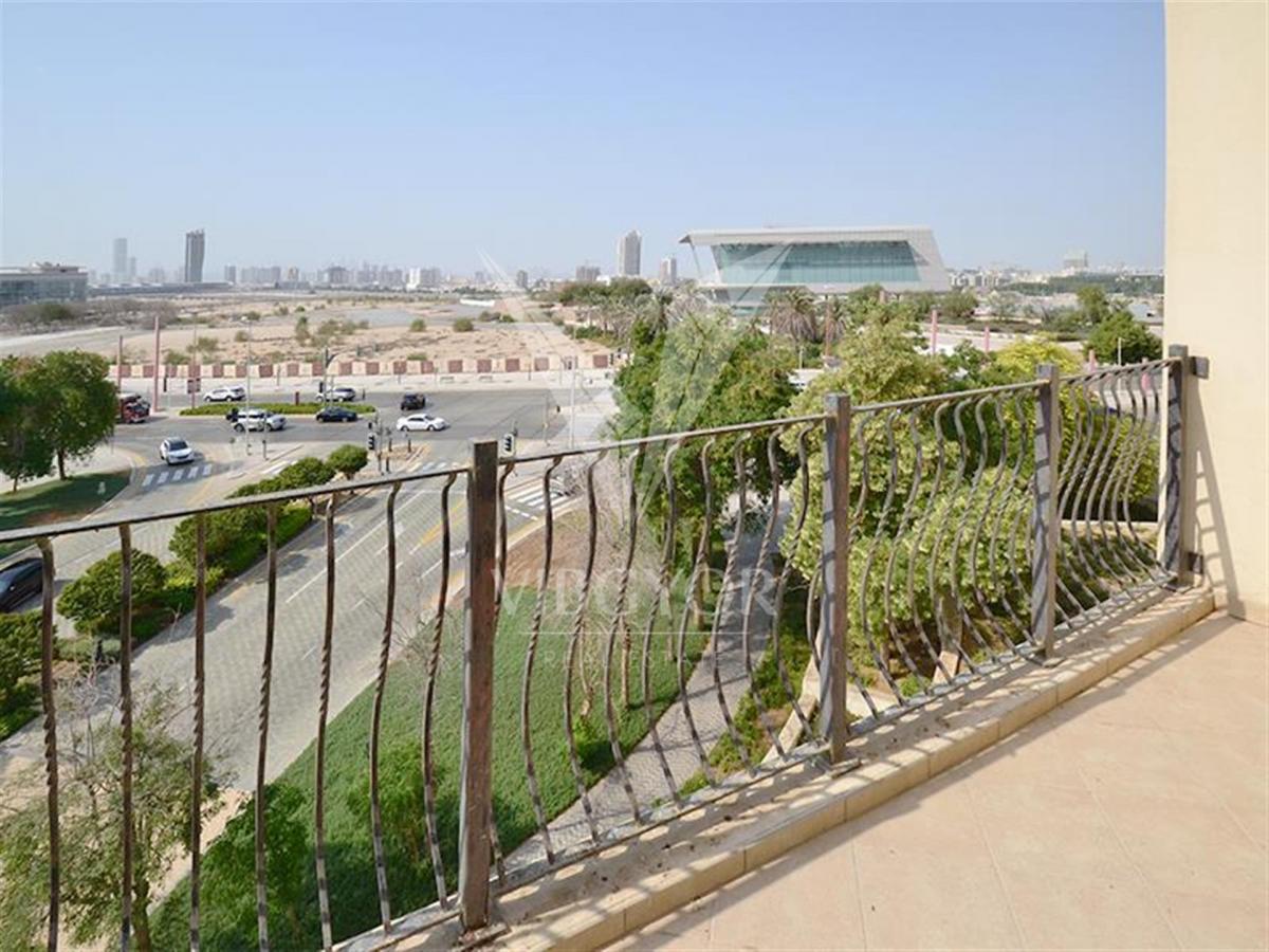 Picture of Apartment For Sale in Motor City, Dubai, United Arab Emirates