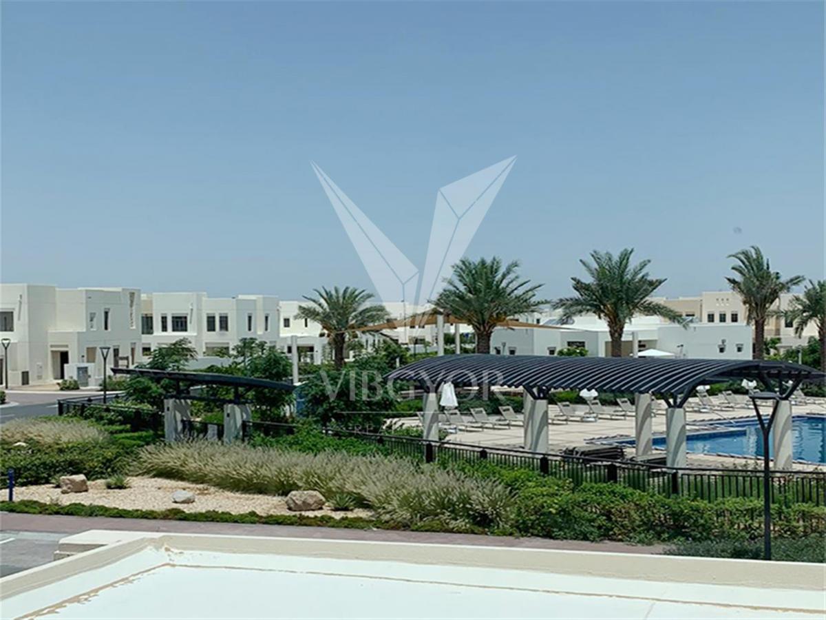 Picture of Villa For Sale in Reem, Dubai, United Arab Emirates