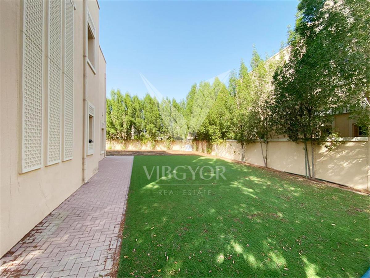 Picture of Villa For Rent in Jumeirah Village Triangle (Jvt), Dubai, United Arab Emirates