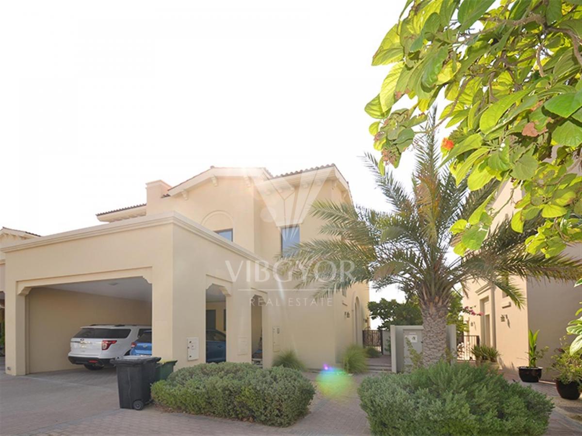 Picture of Villa For Sale in Reem, Dubai, United Arab Emirates