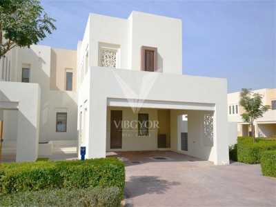 Home For Rent in Reem, United Arab Emirates
