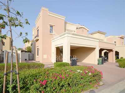 Villa For Sale in