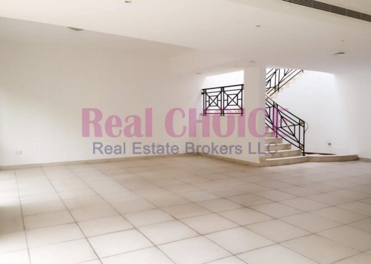 Picture of Villa For Rent in Jumeirah, Dubai, United Arab Emirates