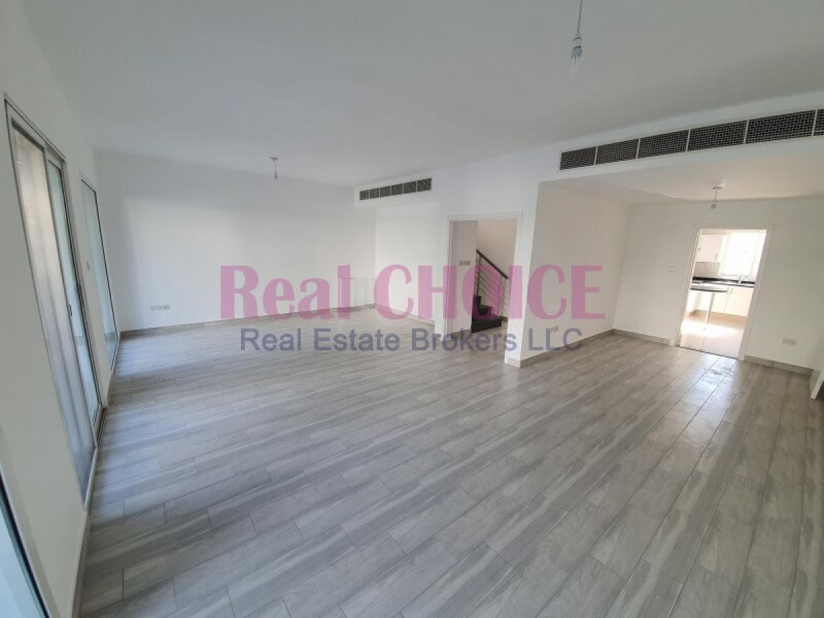 Picture of Villa For Rent in Jumeirah, Dubai, United Arab Emirates