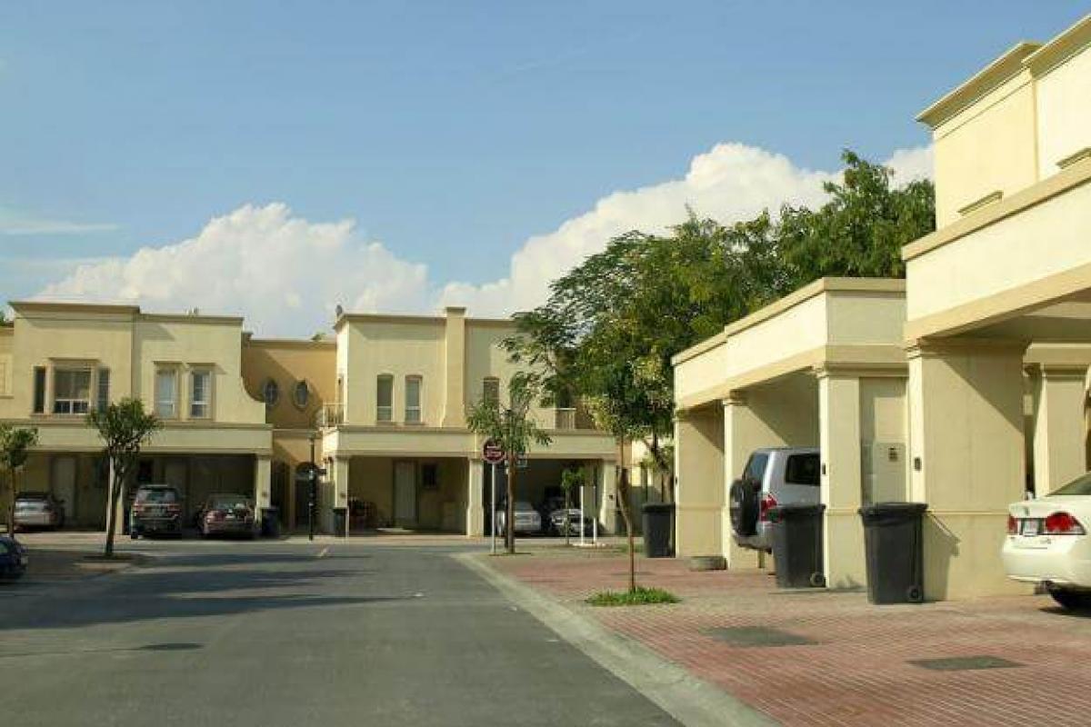 Picture of Villa For Rent in Dubailand, Dubai, United Arab Emirates