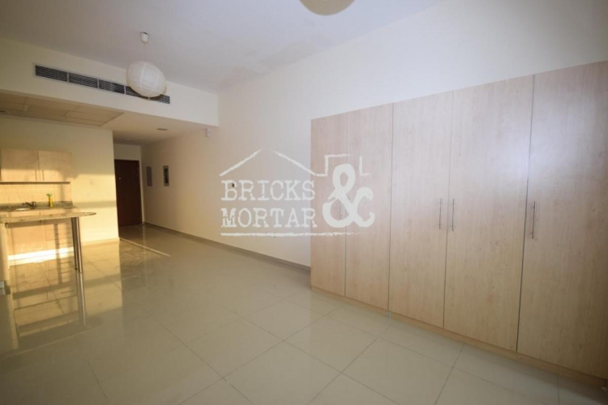 Picture of Apartment For Rent in Dubailand, Dubai, United Arab Emirates