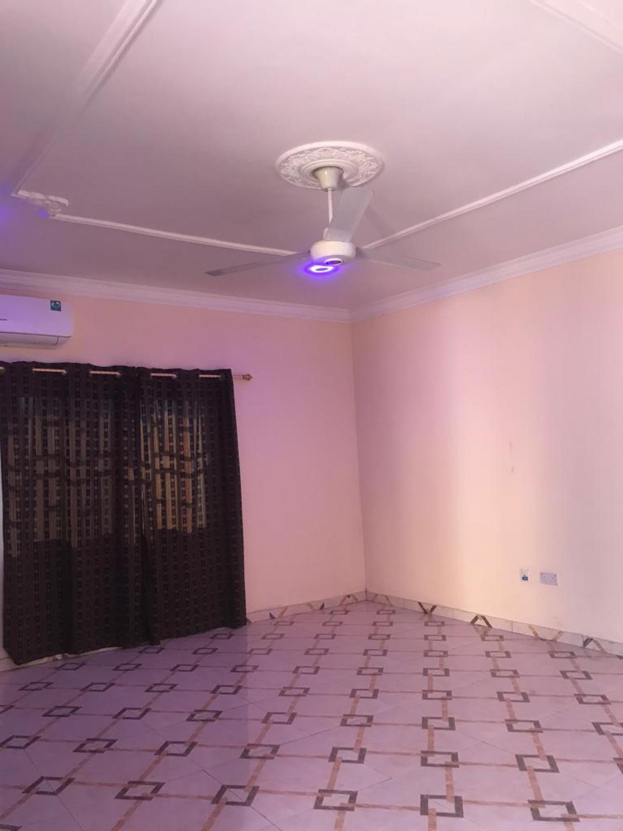 Picture of Bungalow For Sale in Accra, Greater Accra, Ghana