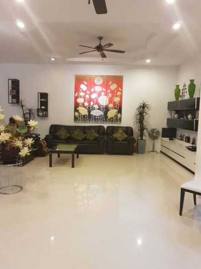 Home For Rent in Kamala, Thailand