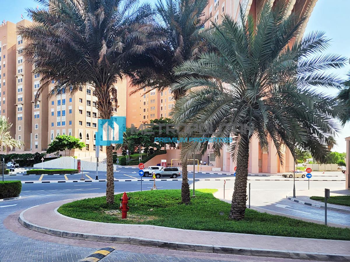 Picture of Office For Sale in Discovery Gardens, Dubai, United Arab Emirates