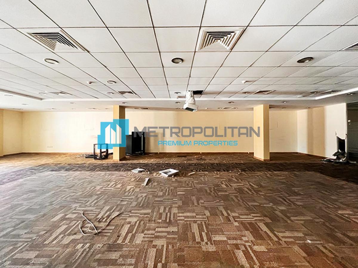 Picture of Office For Sale in Deira, Dubai, United Arab Emirates