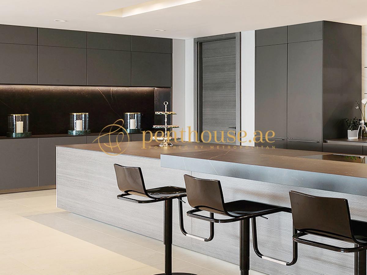 Picture of Apartment For Sale in Palm Jumeirah, Dubai, United Arab Emirates