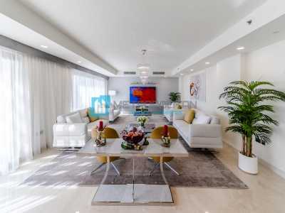 Home For Sale in Palm Jumeirah, United Arab Emirates