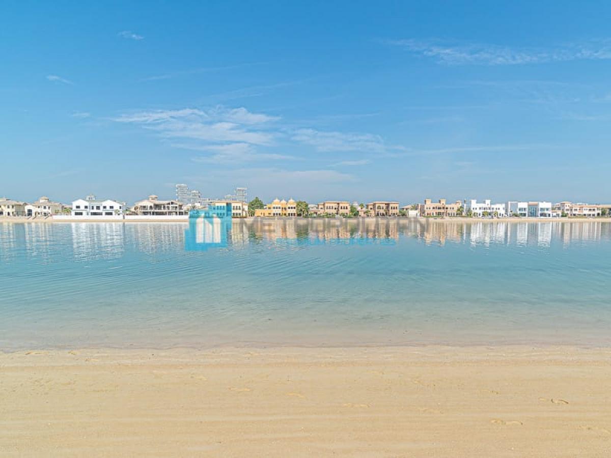 Picture of Villa For Sale in Palm Jumeirah, Dubai, United Arab Emirates