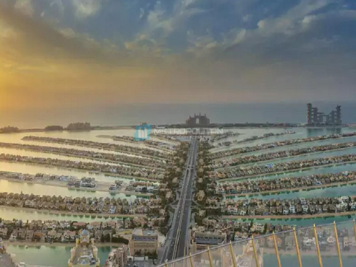 Picture of Apartment For Sale in Palm Jumeirah, Dubai, United Arab Emirates