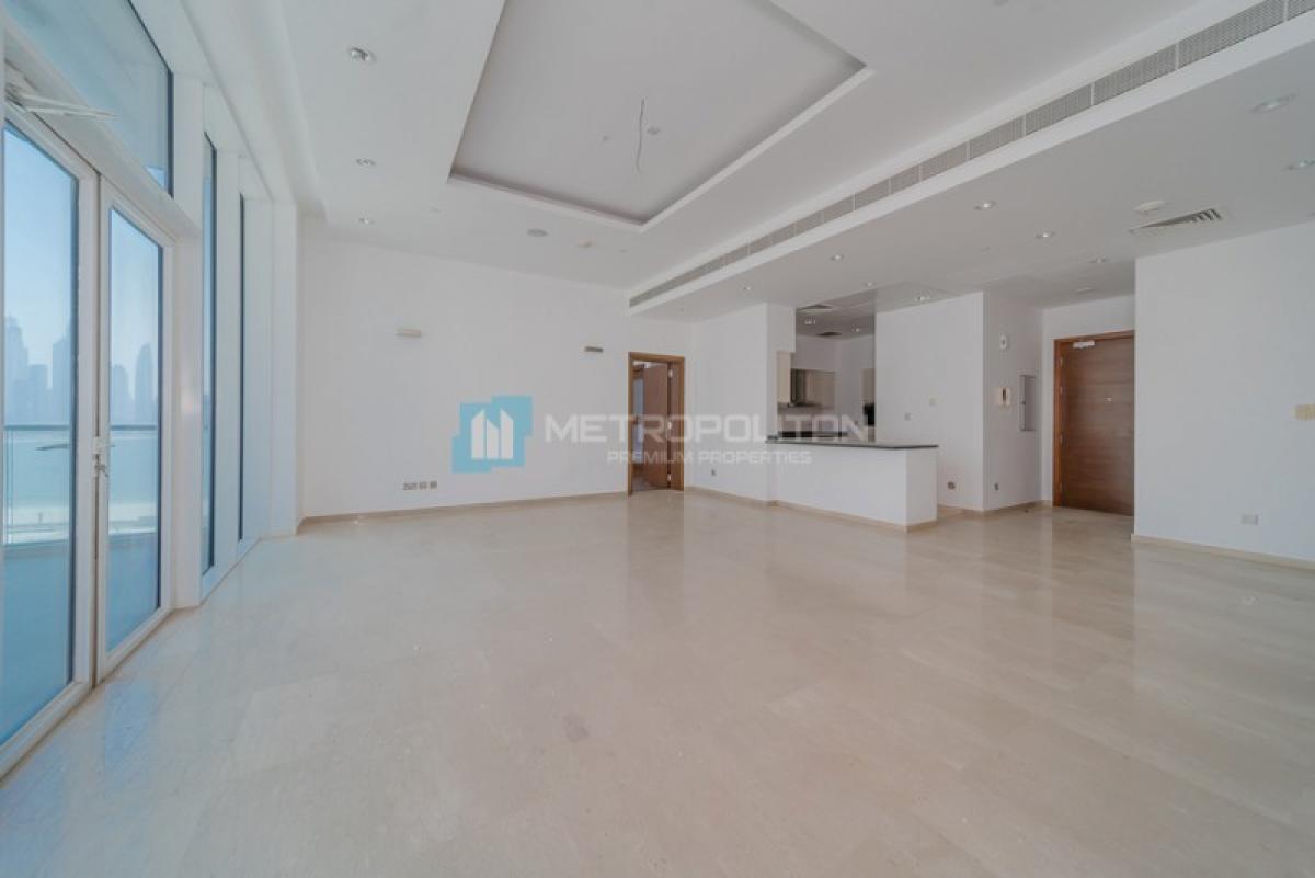 Picture of Apartment For Sale in Palm Jumeirah, Dubai, United Arab Emirates